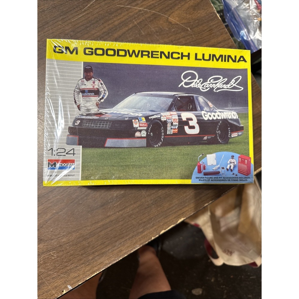 Monogram 2927 1/24 3 GM Goodwrench Dale Earnhardt Chevy Lumina (New Sealed)